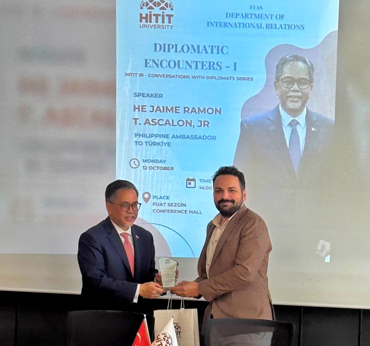PHILIPPINE AMBASSADOR OPENS THE "DIPLOMATIC ENCOUNTERS" SERIES
