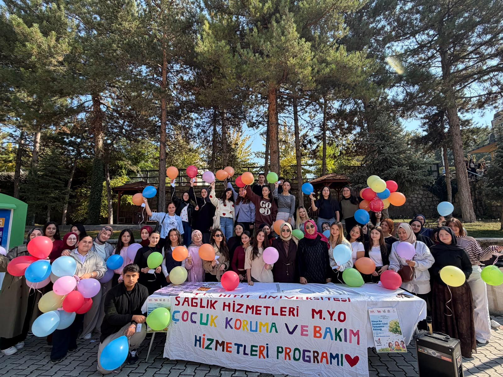 Hitit Üniversitesinden Dünya Kız Çocukları Günü'nde Bilim Kafe etkinliği