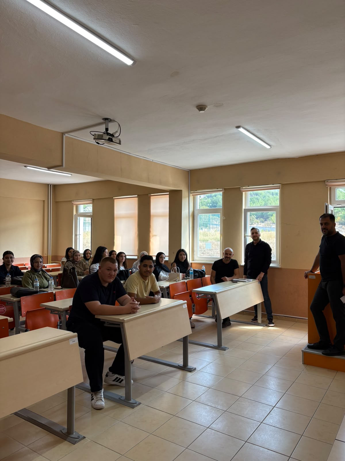 Tapu ve Kadastro Programı Öğrencilerine Oryantasyon Eğitimi Verildi