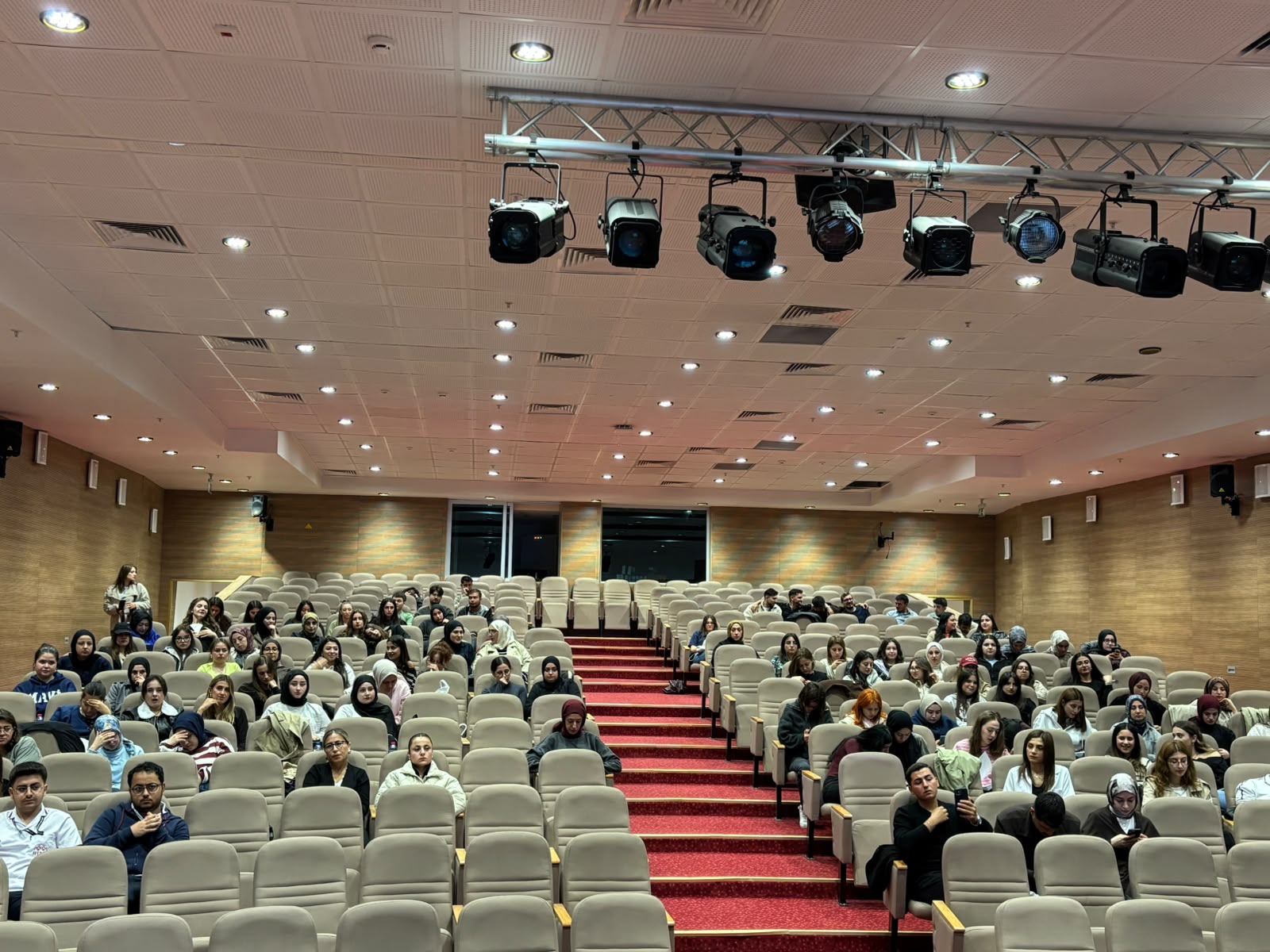 Hitit Üniversitesi Sağlık Hizmetleri Meslek Yüksekokulu İş ve Uğraşı Terapisi Programı Öğrencileri Oryantasyon Programına Katıldı