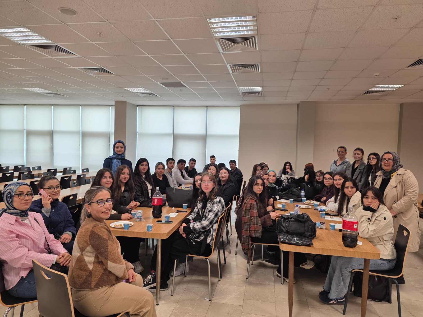 İş ve Uğraşı Terapisi Programı 1. ve 2. Sınıf Öğrencileri Tanışma Etkinliğinde Bir Araya Geldi