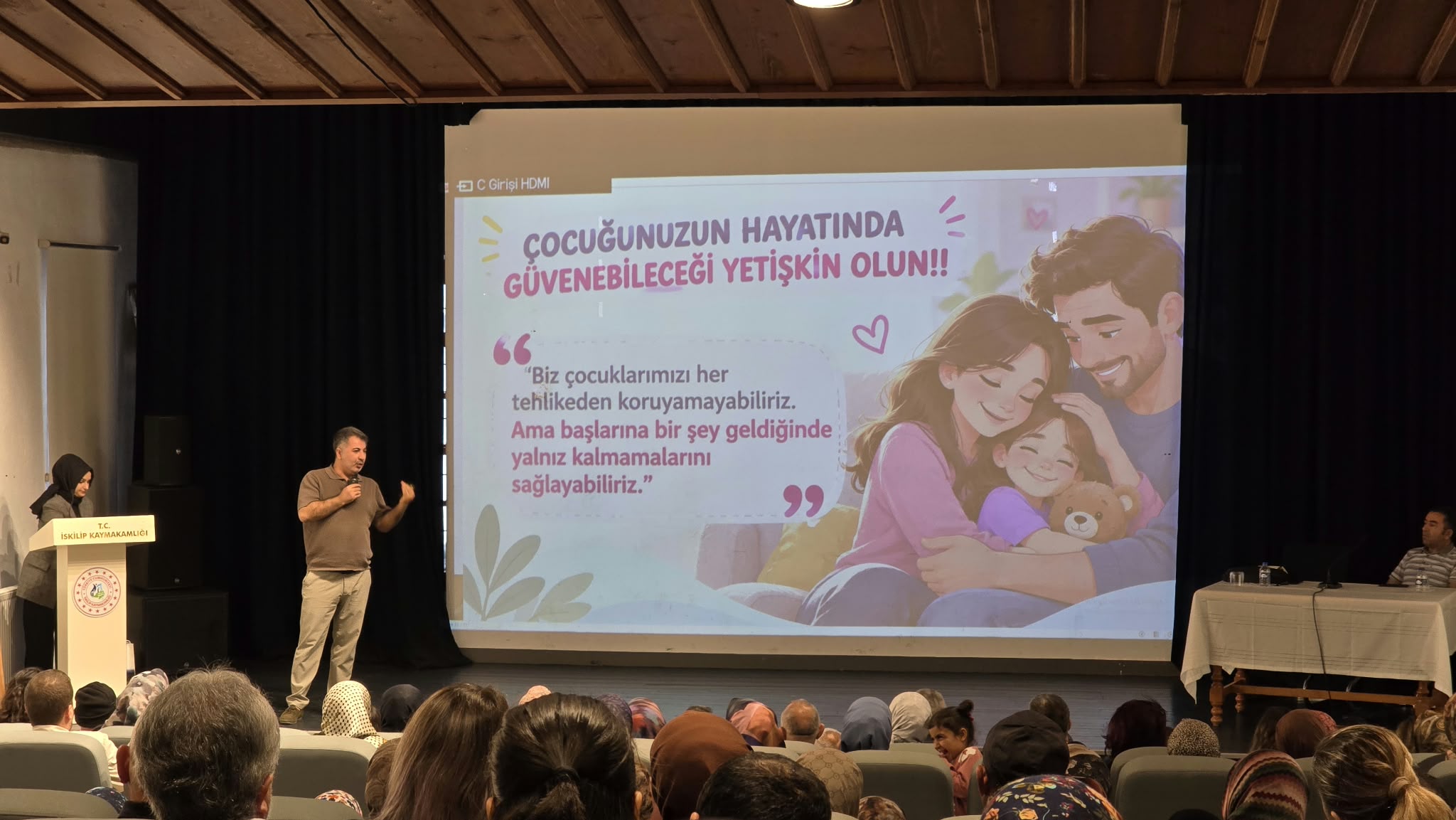 İnternet Ortamında Çocukların Cinsel İstismarının Önlenmesi Konulu Eğitim Gerçekleştirildi