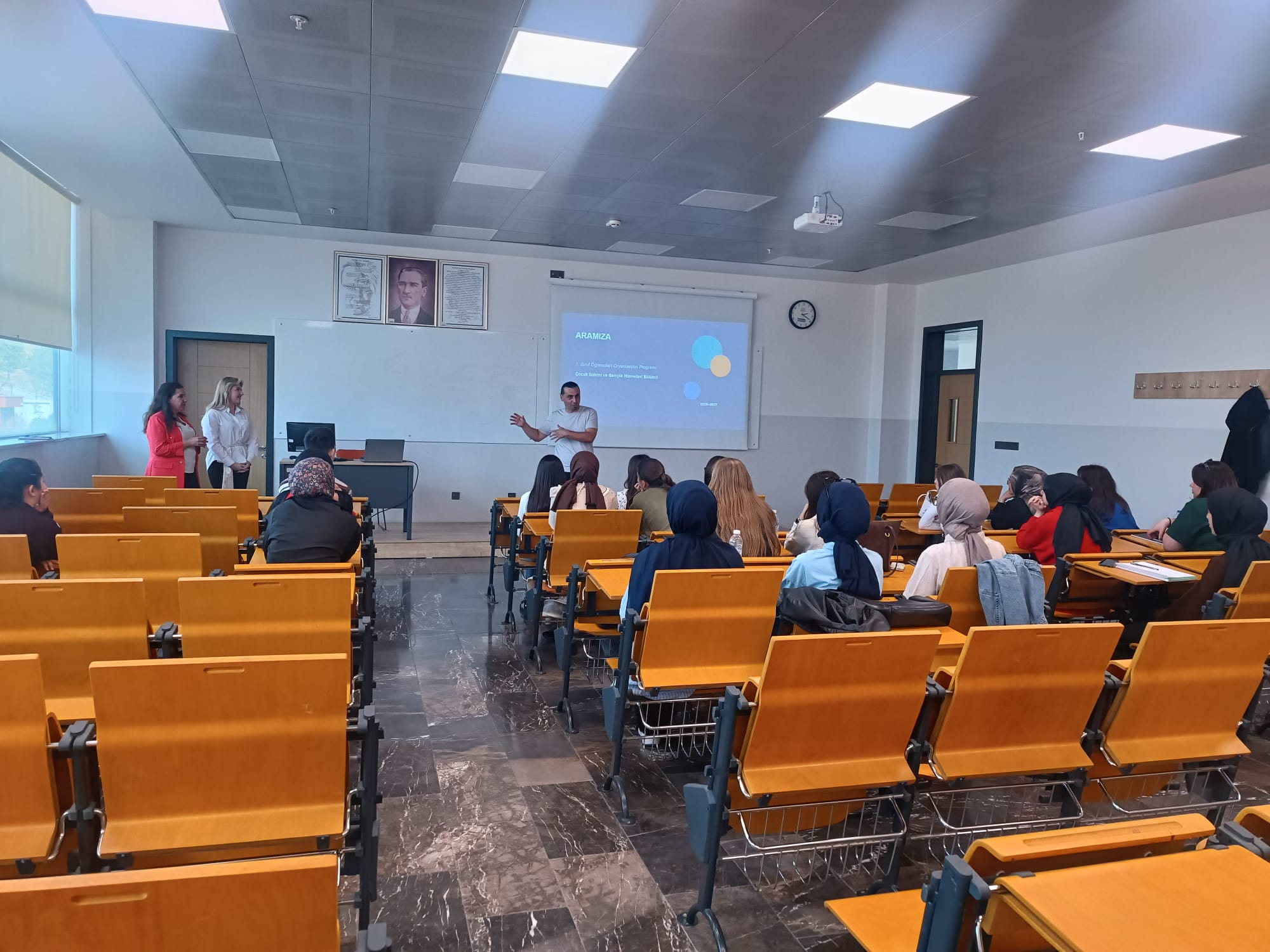 Çocuk Bakımı ve Gençlik Hizmetleri Bölümümüzde Oryantasyon Programı Düzenlendi